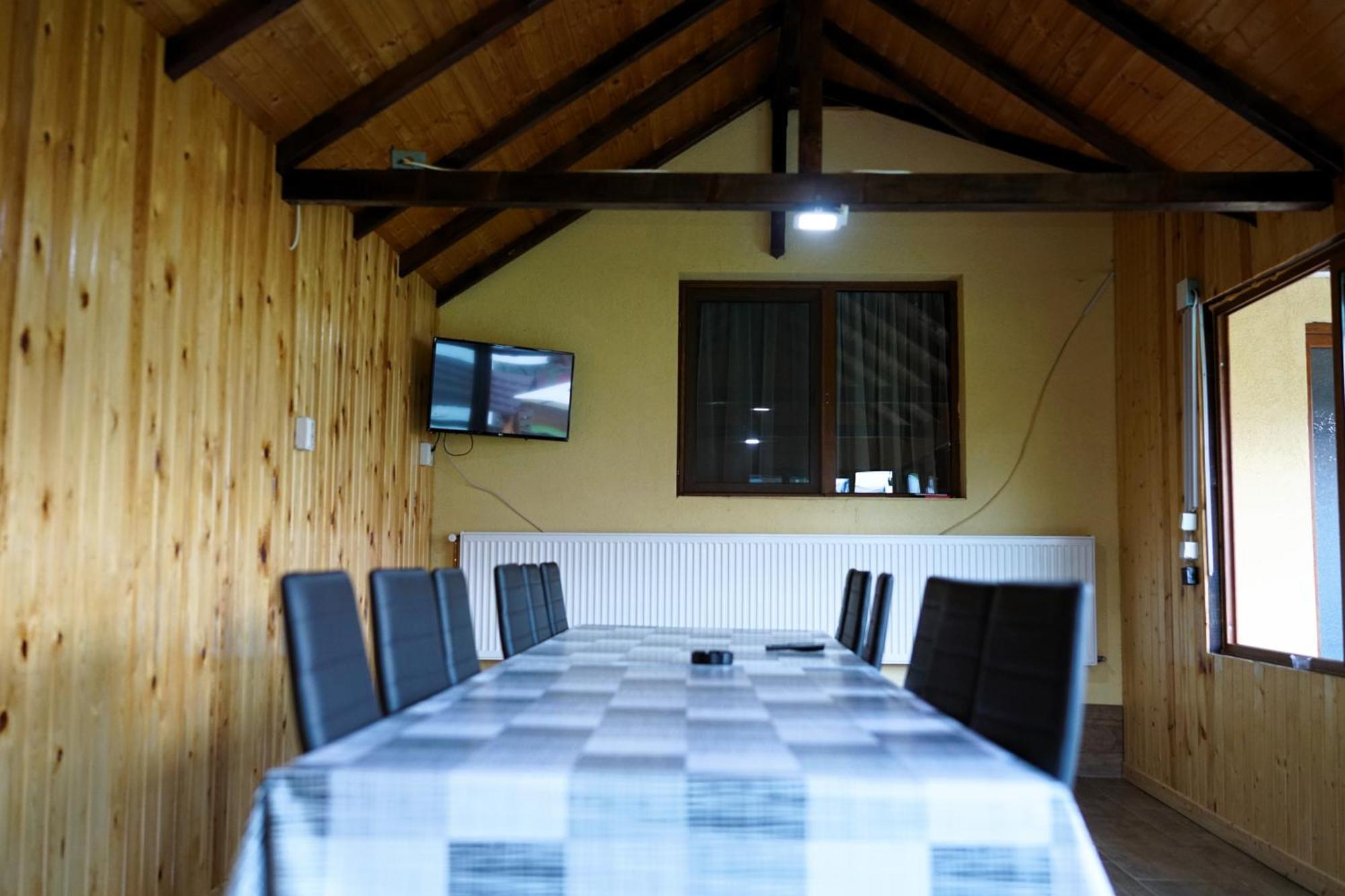 Popasul Galesean Hotel Galeşu Kültér fotó